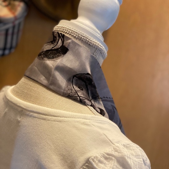 Burberry Silk Scarf/Tie GORGEOUS! Versatile! - Picture 9 of 11